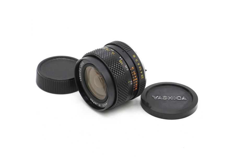Yashica DSB 28mm f/2.8 (Japan, 2011)