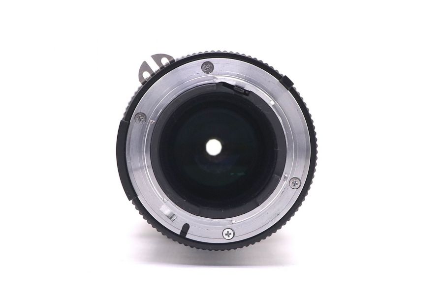 Nikon 100-300mm f/5.6 MF Nikkor в упаковке