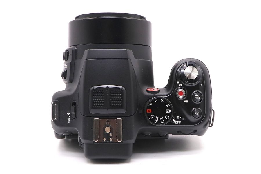 Leica V-Lux 4 в упаковке