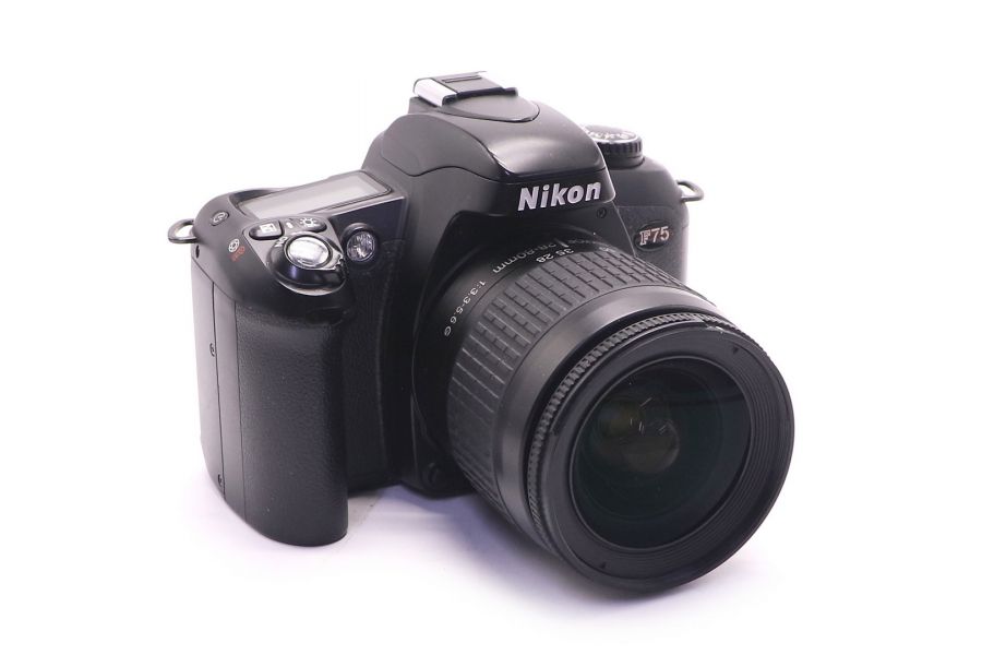 Nikon F75 kit плёночный зеркальный фотоаппарат