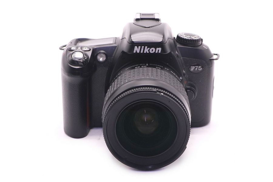 Nikon F75 kit плёночный зеркальный фотоаппарат