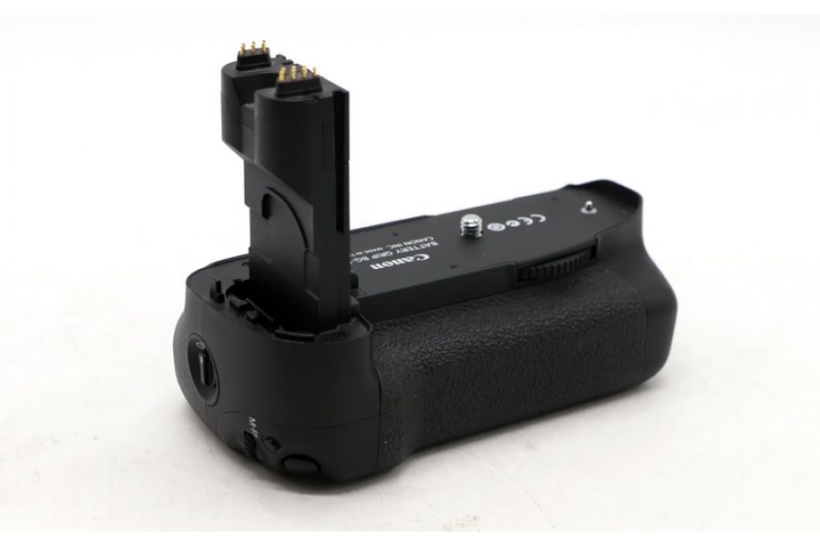 Батарейная ручка Canon BG-E7 новый 