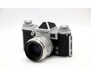 Praktina FX  + Biotar 2/58 T (Germany, 1955)