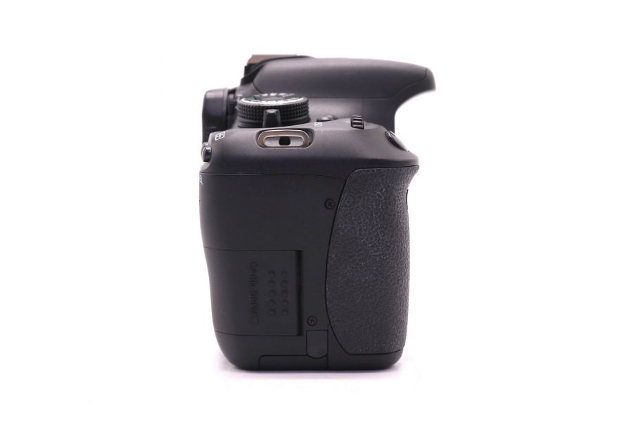 Canon EOS 600D body (пробег 8500 кадров)