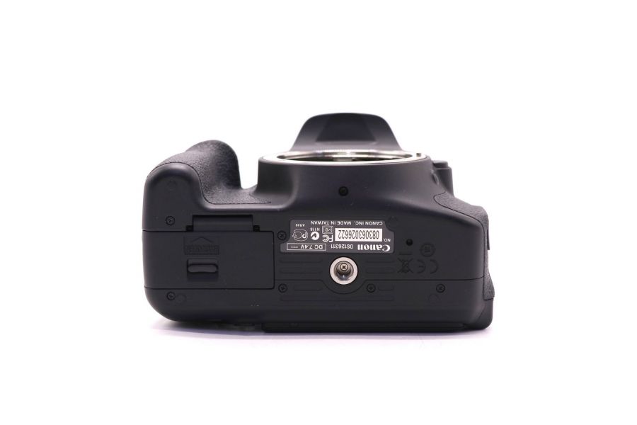 Canon EOS 600D body (пробег 8500 кадров)