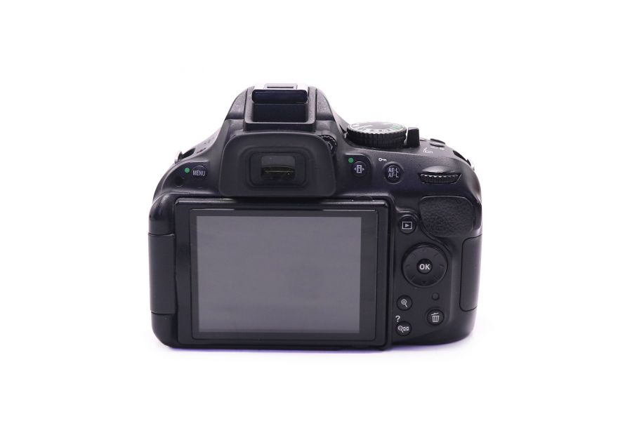 Nikon D5200 body в упаковке (пробег 17800 кадров)