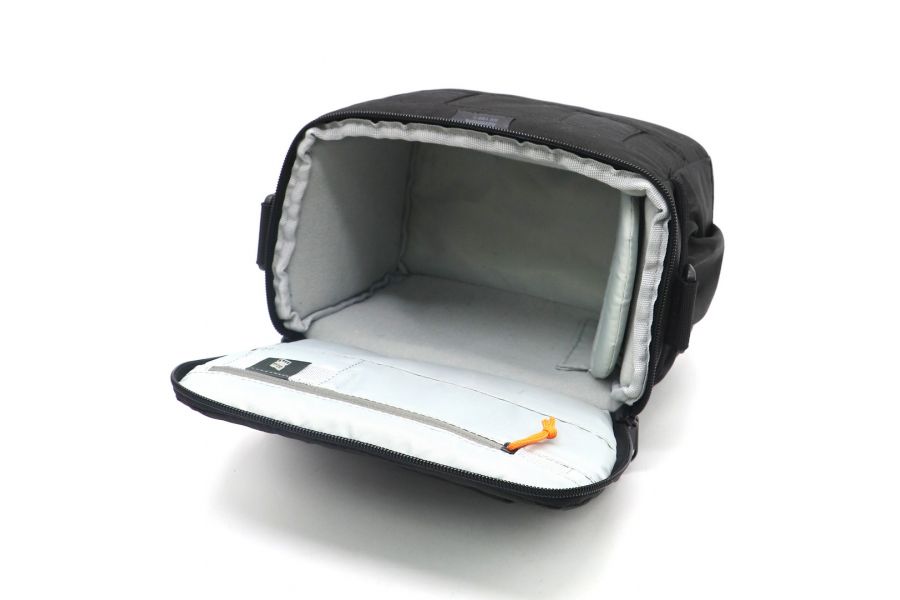 Сумка LowePro Adventura SH 160 II