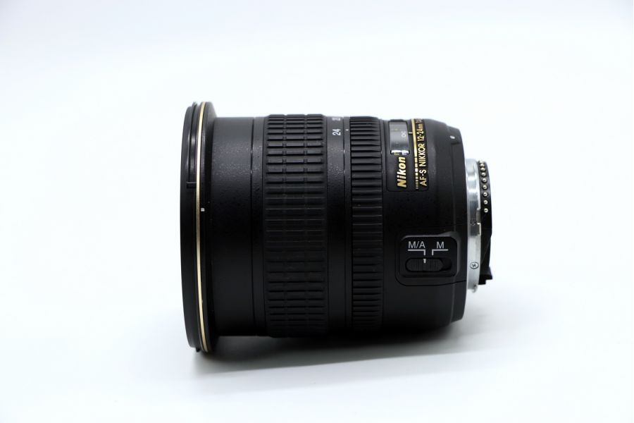 Nikon 12-24mm f/4G ED-IF AF-S DX Zoom-Nikkor (302307)