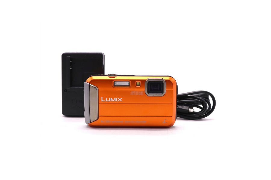 Фотокамера компактная Panasonic DMC-FT30 оранжевый  
