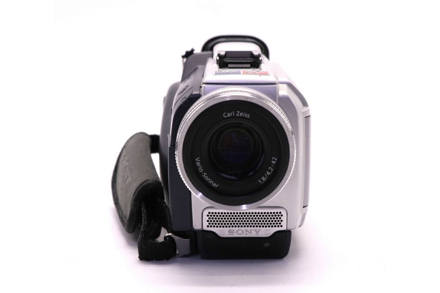 Видеокамера Sony DCR-TRV40E