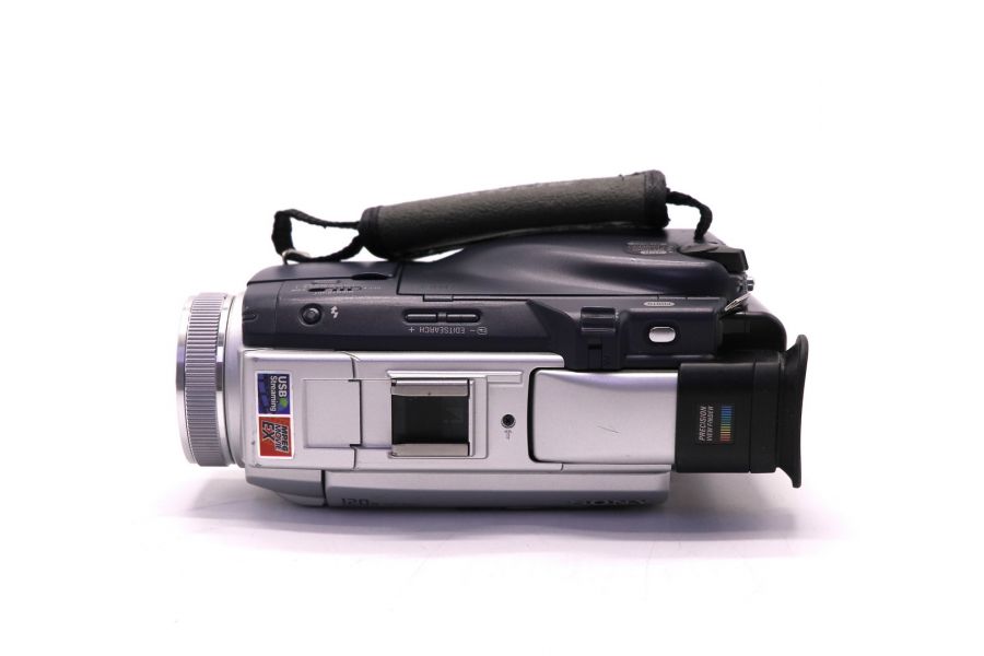 Видеокамера Sony DCR-TRV40E