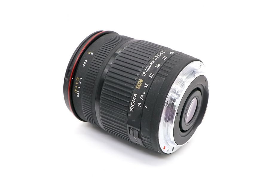 Sigma AF 18-200mm f/3.5-6.3 DC для Canon 