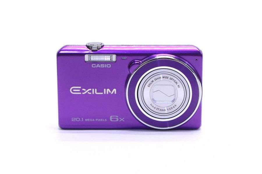 Casio Exilim EX-ZS30 в упаковке