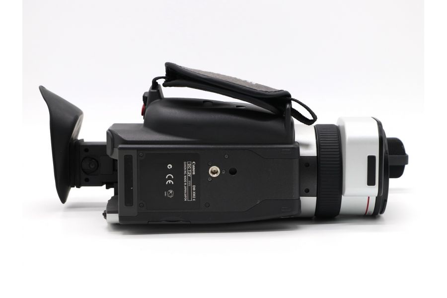 Видеокамера Canon DM-XM2