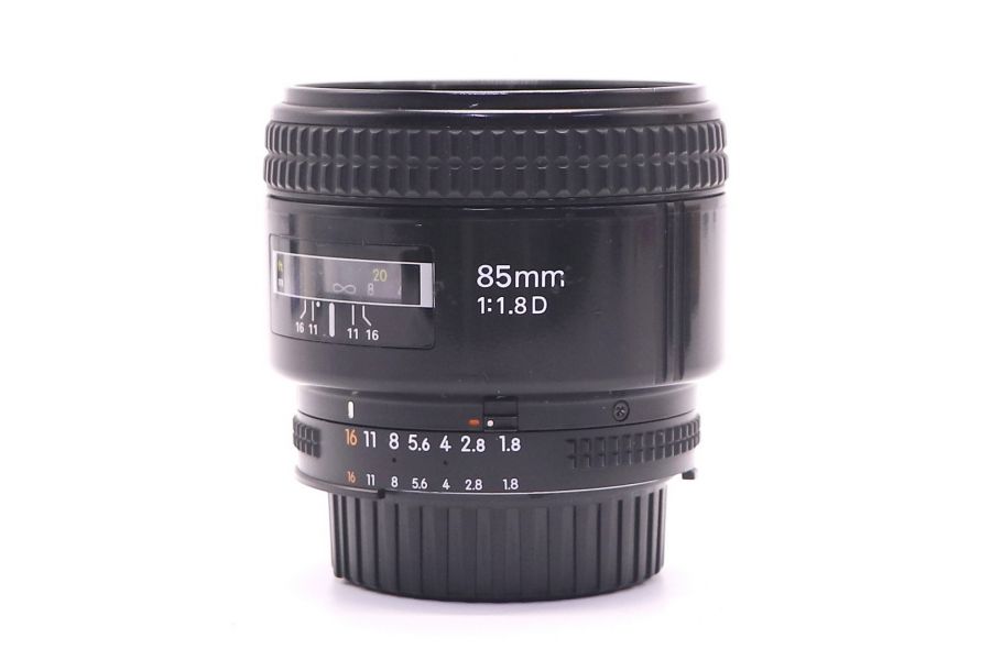 Nikon 85mm f/1.8D AF Nikkor (Thailand) в упаковке