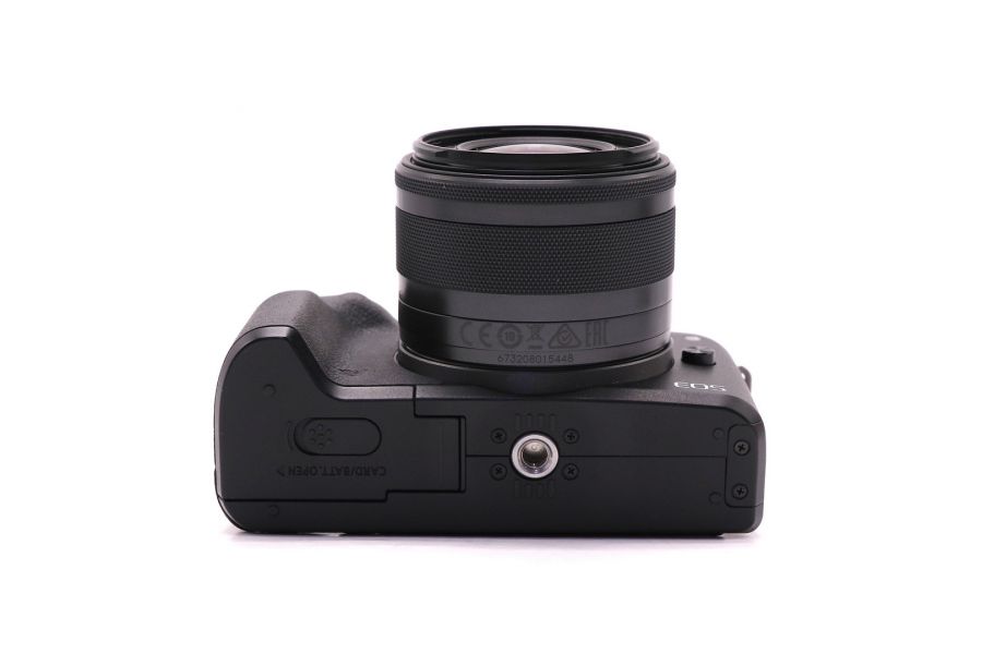 Canon EOS M50 kit (пробег 13550 кадров)