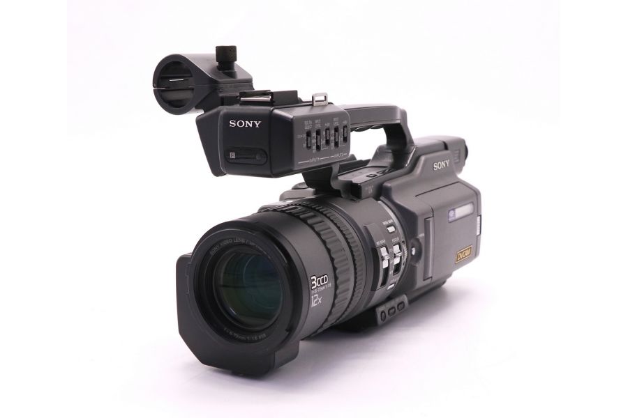 Цифровая видеокамера Sony DSR-PD150P (Japan, 2001)