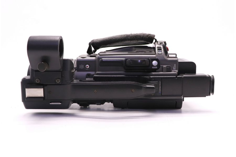 Цифровая видеокамера Sony DSR-PD150P (Japan, 2001)