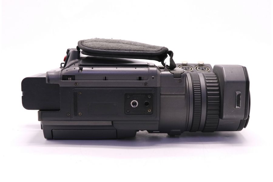 Цифровая видеокамера Sony DSR-PD150P (Japan, 2001)