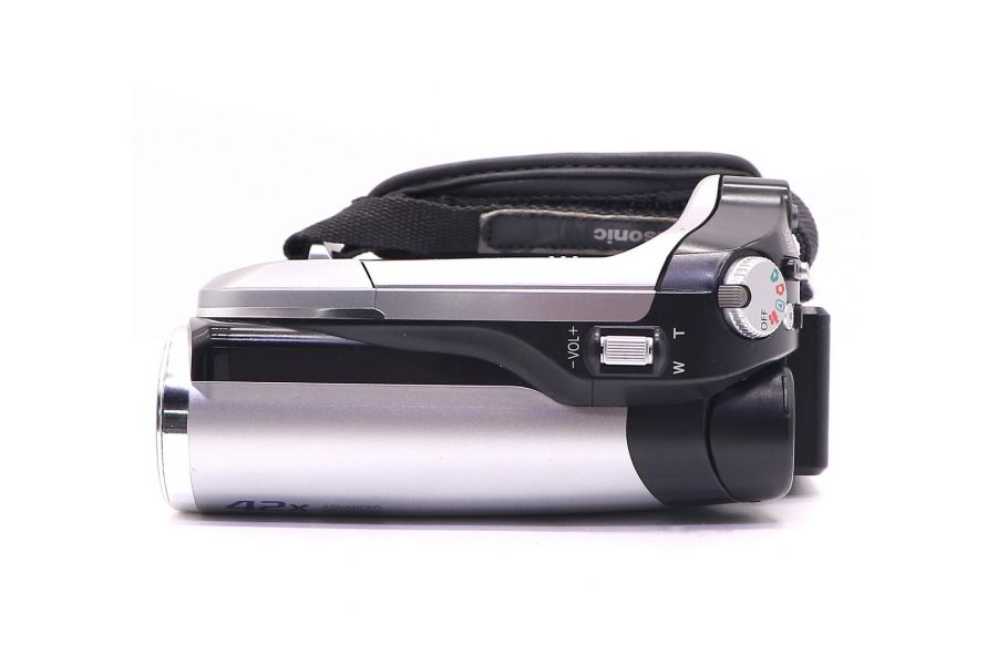 Видеокамера Panasonic VDR-D50