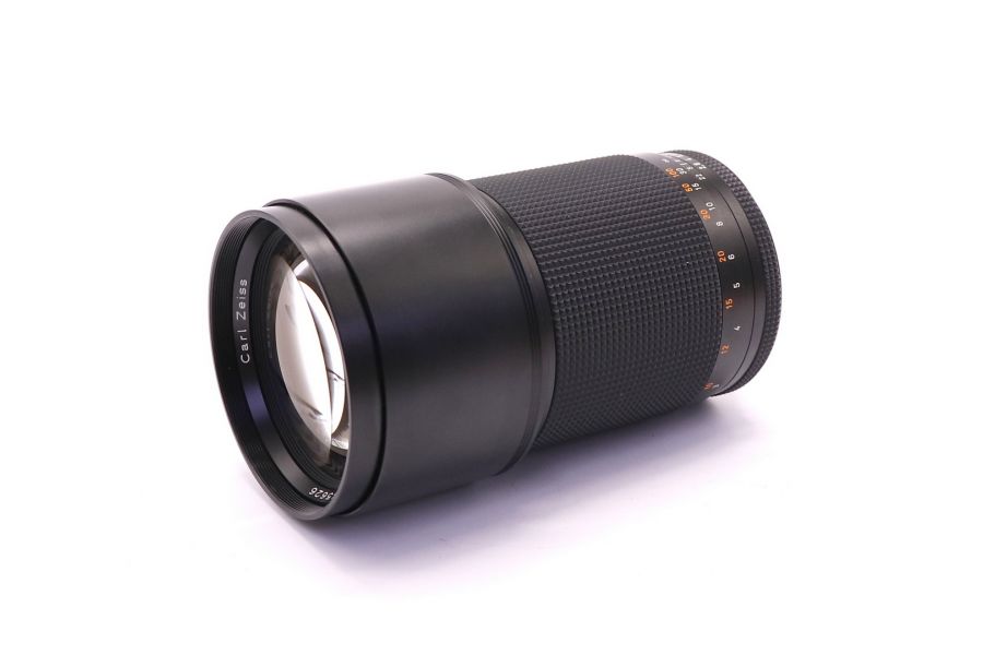 Carl Zeiss Sonnar T* 180mm f/2.8 C/Y