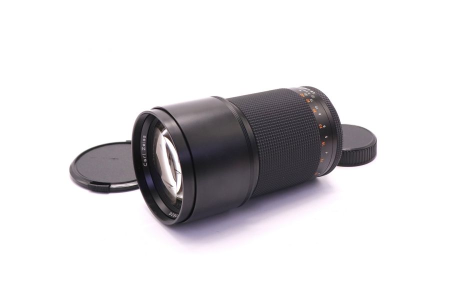 Carl Zeiss Sonnar T* 180mm f/2.8 C/Y