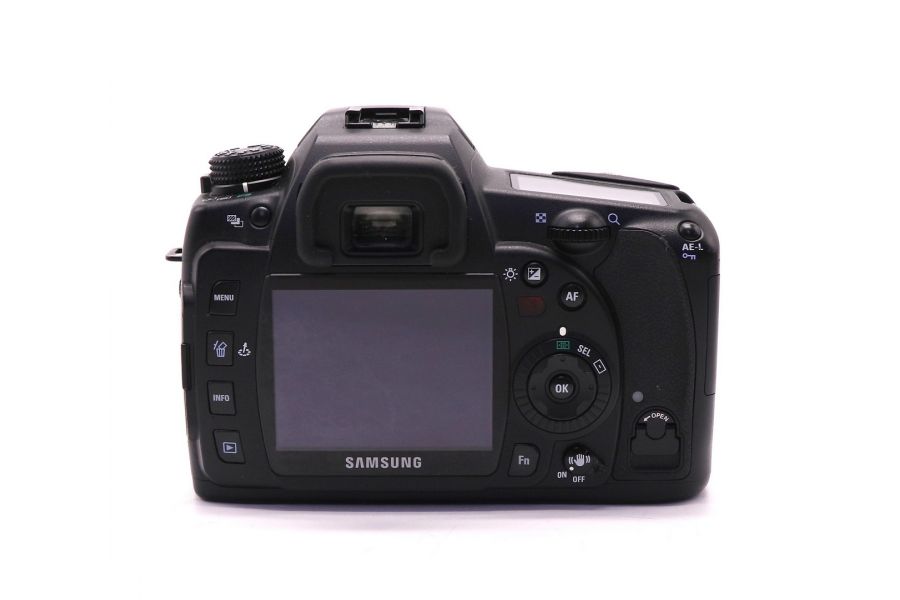 Samsung GX20 kit (пробег 8870 кадров)