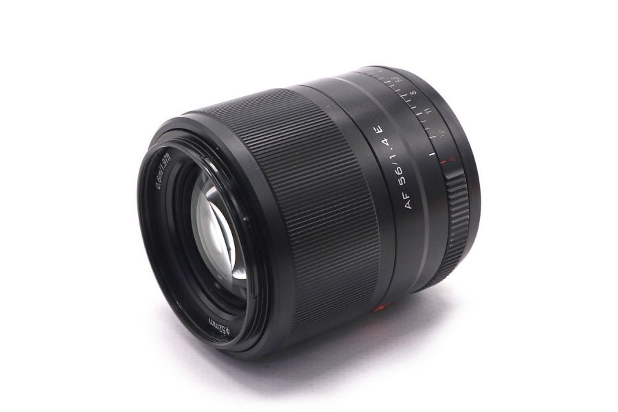 Viltrox AF 56mm f/1.4 for Sony E в упаковке