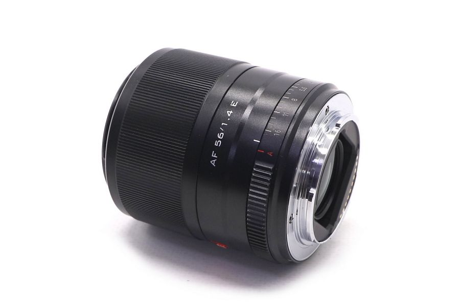 Viltrox AF 56mm f/1.4 for Sony E в упаковке