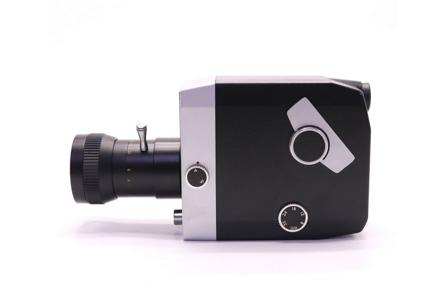 Кинокамера Кварц 8С-2 в упаковке (1975г.)