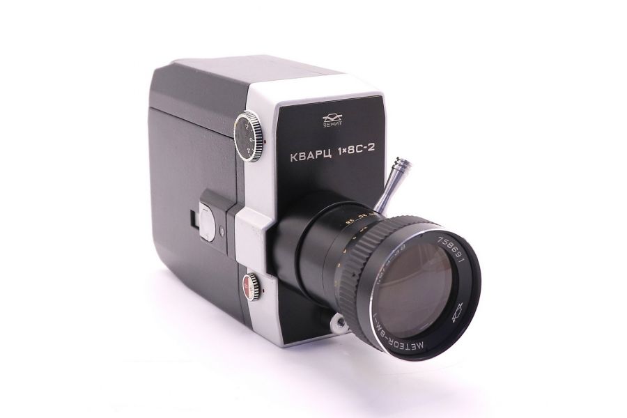 Кинокамера Кварц 8С-2 в упаковке (1975г.)