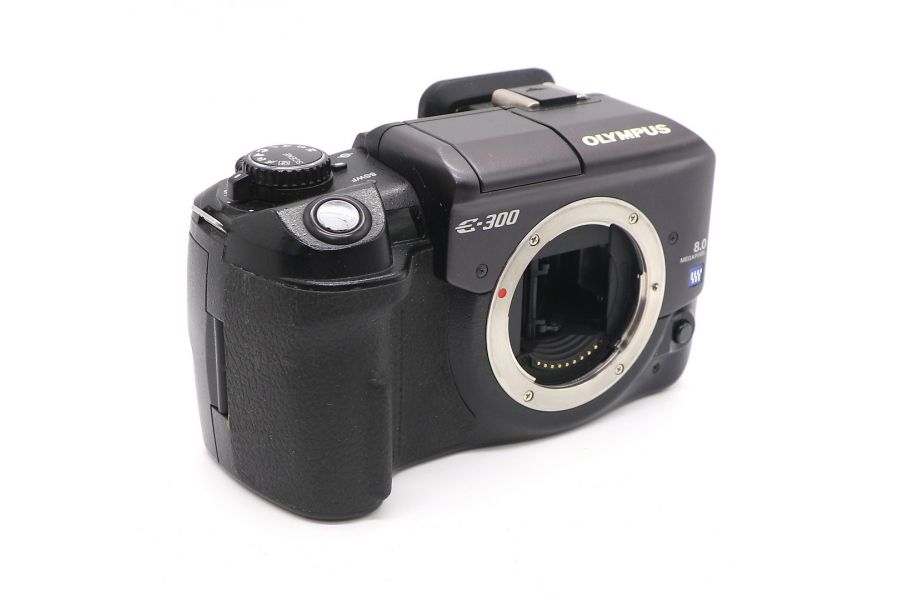 Olympus E-300 body (пробег 26450 кадров)
