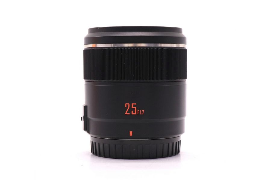 Объектив YongNuo 25mm f/1.7 для Micro 4/3 в упаковке