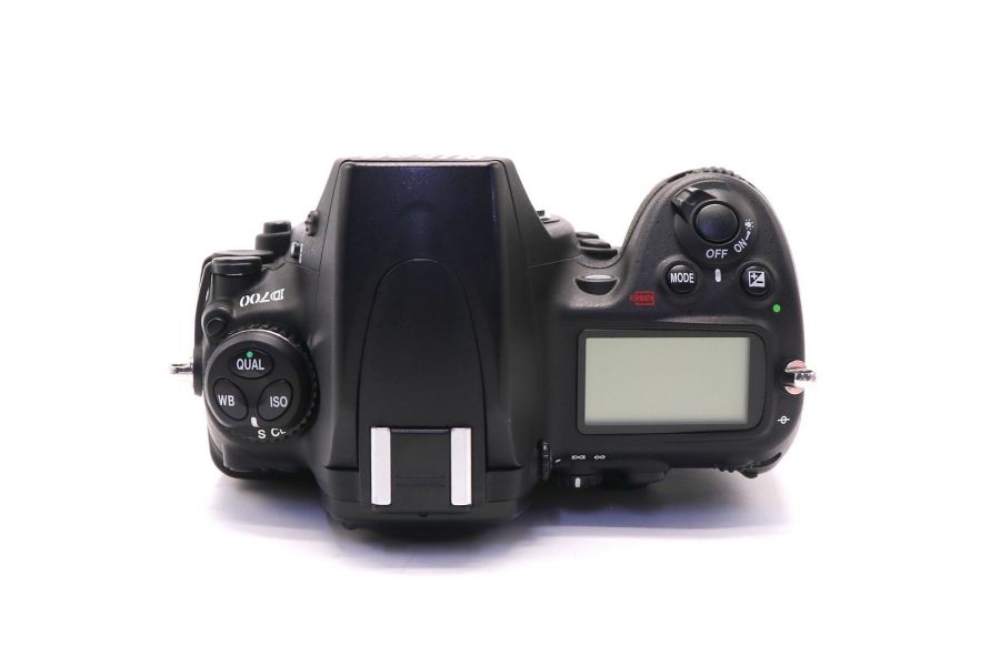 Nikon D700 body (пробег 26180 кадров)