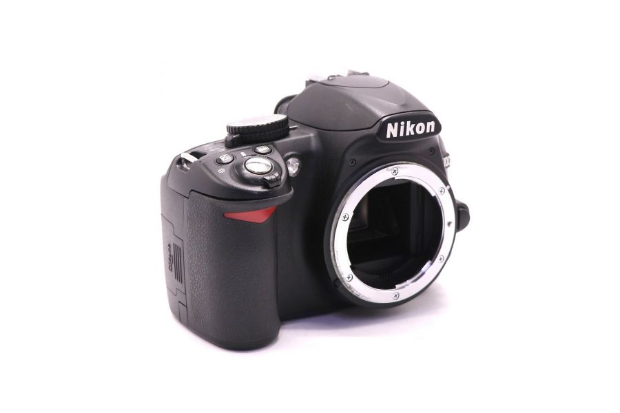 Nikon D3100 body (пробег 8100 кадров)