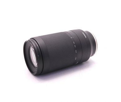 Купить Телеобъектив Tamron 70-300mm f/4.5-6.3 Di III RXD Телеобъектив Tamron 70-300mm f/4.5-6.3 Di III RXD