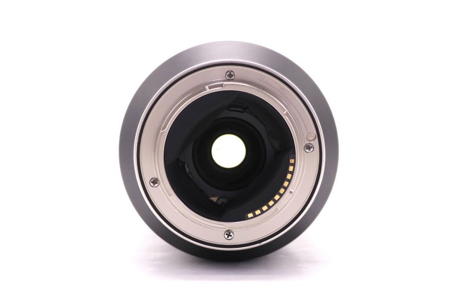 Телеобъектив Tamron 70-300mm f/4.5-6.3 Di III RXD 