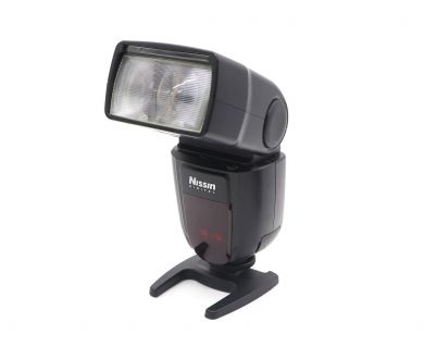Фотовспышка Nissin Di-700