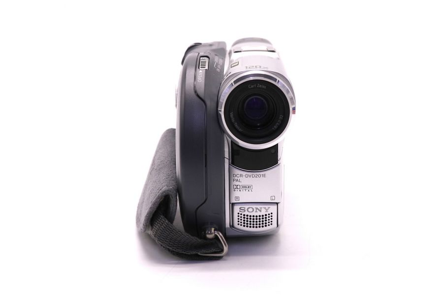 Видеокамера Sony DCR-DVD201E