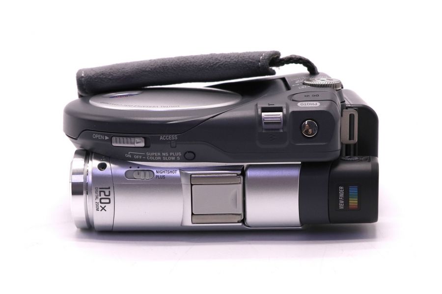 Видеокамера Sony DCR-DVD201E