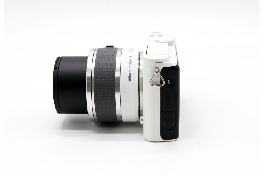 Nikon 1 J3 kit нерабочий