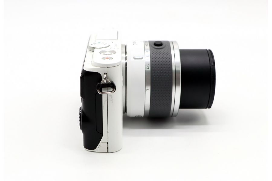 Nikon 1 J3 kit нерабочий