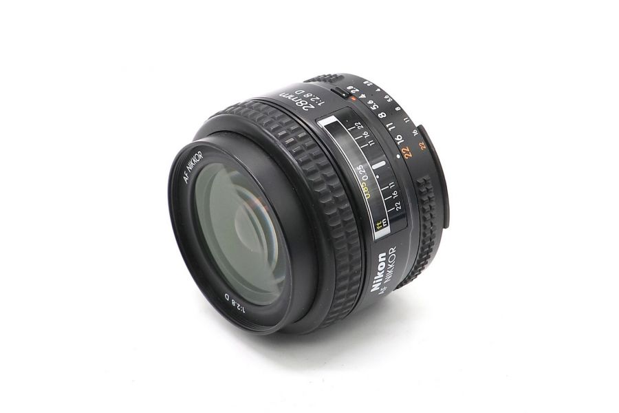 Nikon 28mm/2.8D AF Nikkor в упаковке
