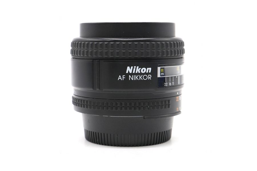 Nikon 28mm/2.8D AF Nikkor в упаковке
