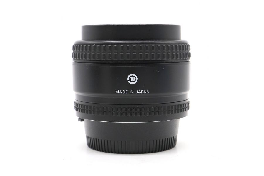 Nikon 28mm/2.8D AF Nikkor в упаковке