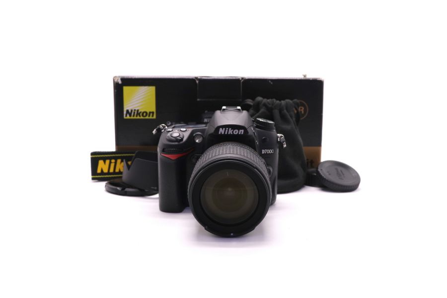 Nikon D7000 kit в упаковке (пробег 3275 кадров)