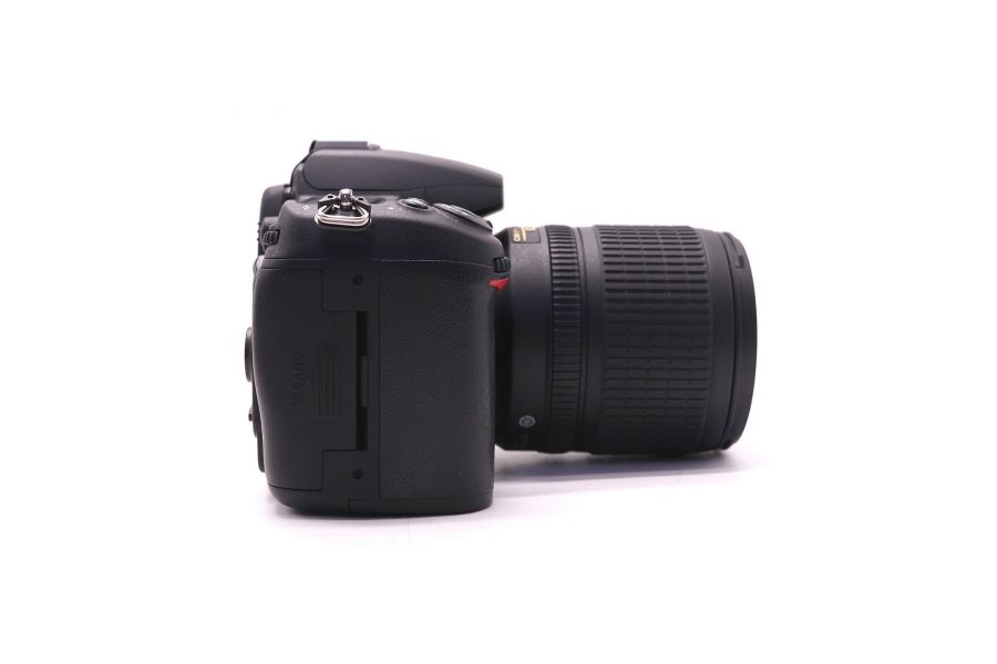 Nikon D7000 kit в упаковке (пробег 3275 кадров)