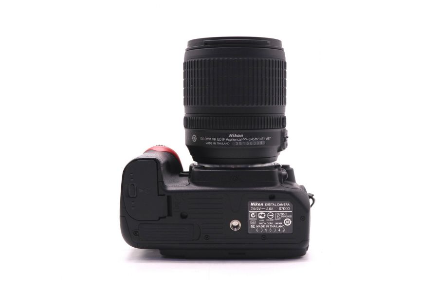 Nikon D7000 kit в упаковке (пробег 3275 кадров)