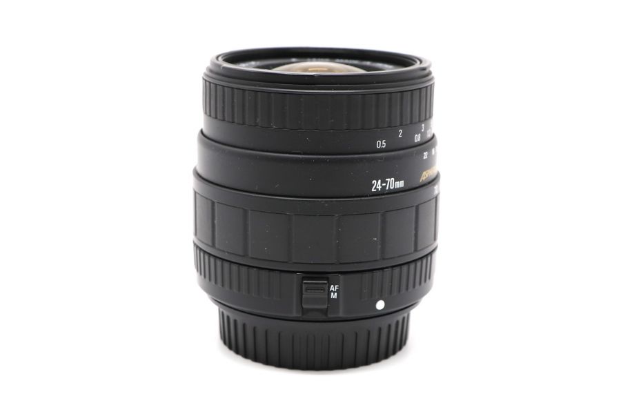 Sigma 24-70mm f/3.5-5.6 UC