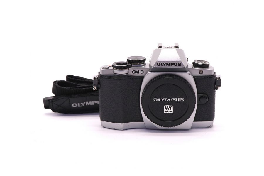 Olympus OM-D E-M10 body (пробег 34335 кадров)